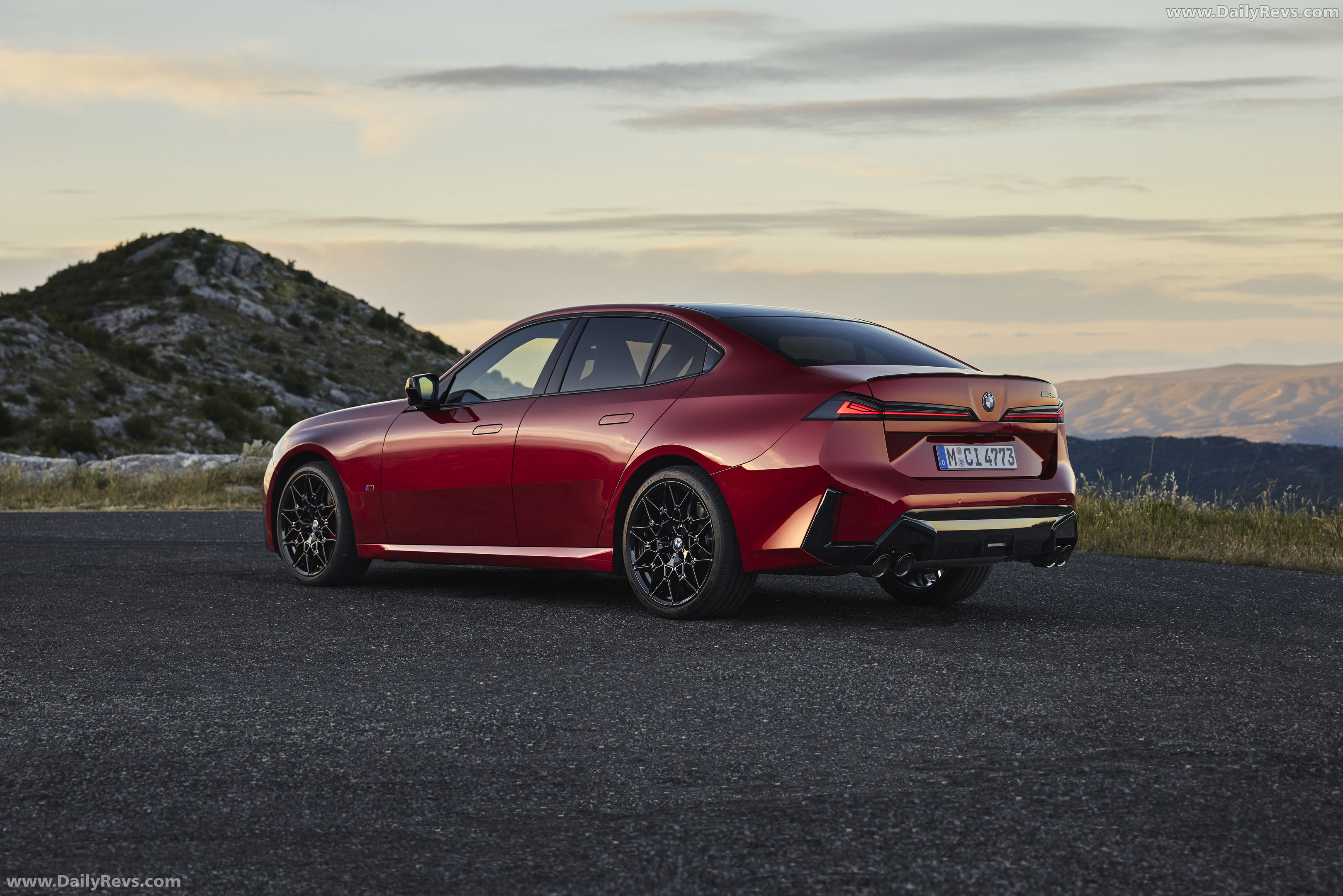 2027 BMW M350 xDrive G50 Rear View