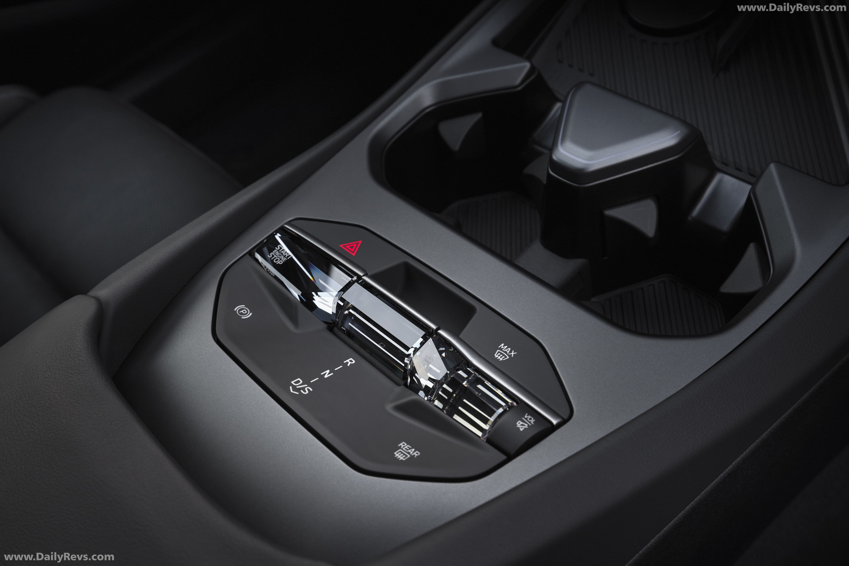 2027 BMW M350 xDrive G50 Interior
