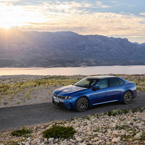 2027 BMW i3 50 xDrive NA0 M Le Castellet Blue Front View