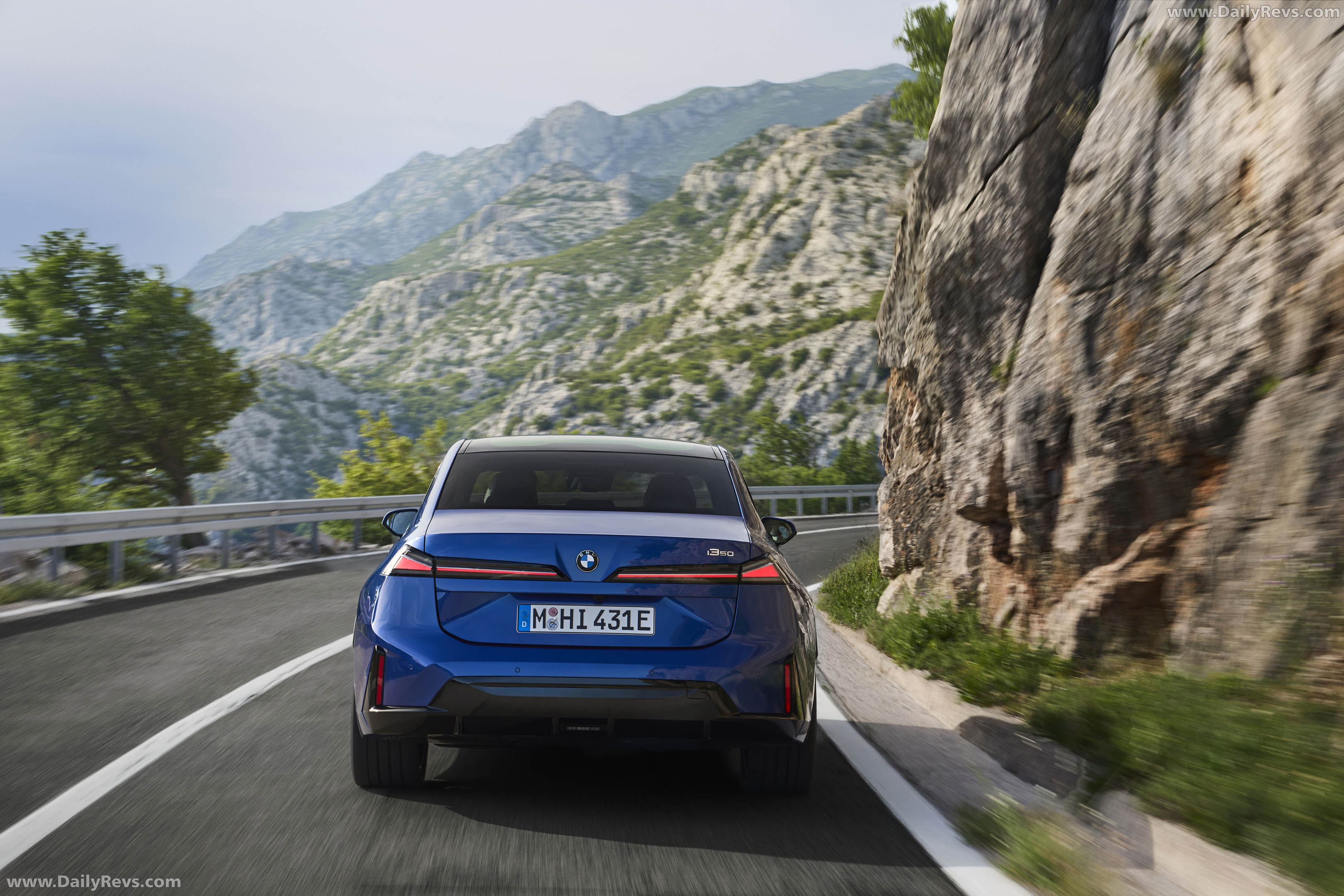 2027 BMW i3 50 xDrive NA0 M Le Castellet Blue Rear View
