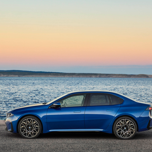 2027 BMW i3 50 xDrive NA0 M Le Castellet Blue Side View