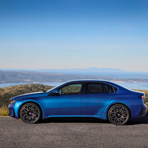 2027 BMW i3 50 xDrive NA0 M Le Castellet Blue Side View