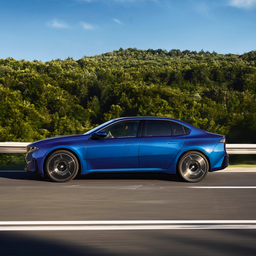 2027 BMW i3 50 xDrive NA0 M Le Castellet Blue Side View
