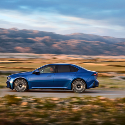2027 BMW i3 50 xDrive NA0 M Le Castellet Blue Side View
