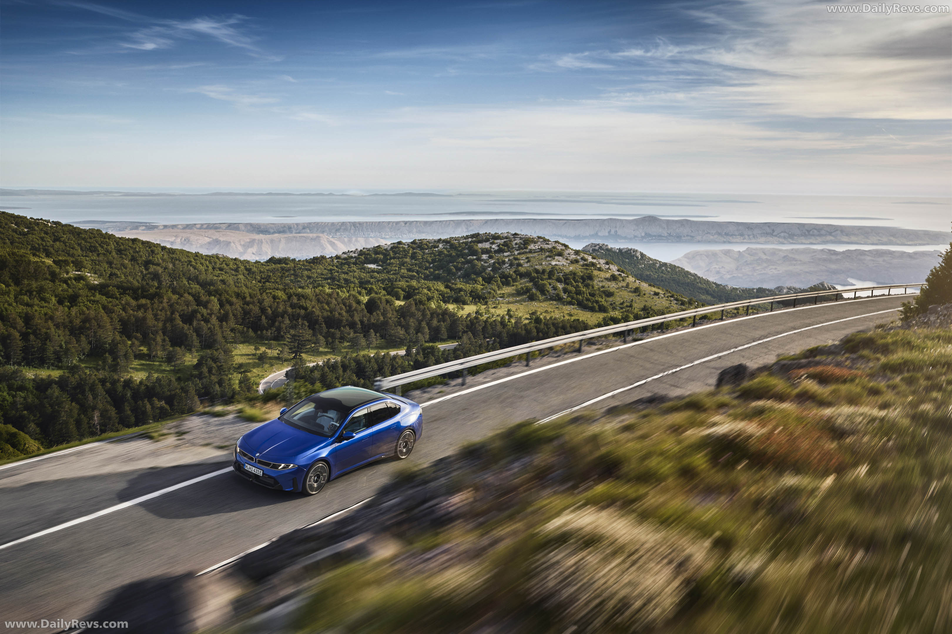 2027 BMW i3 50 xDrive NA0 M Le Castellet Blue Top View