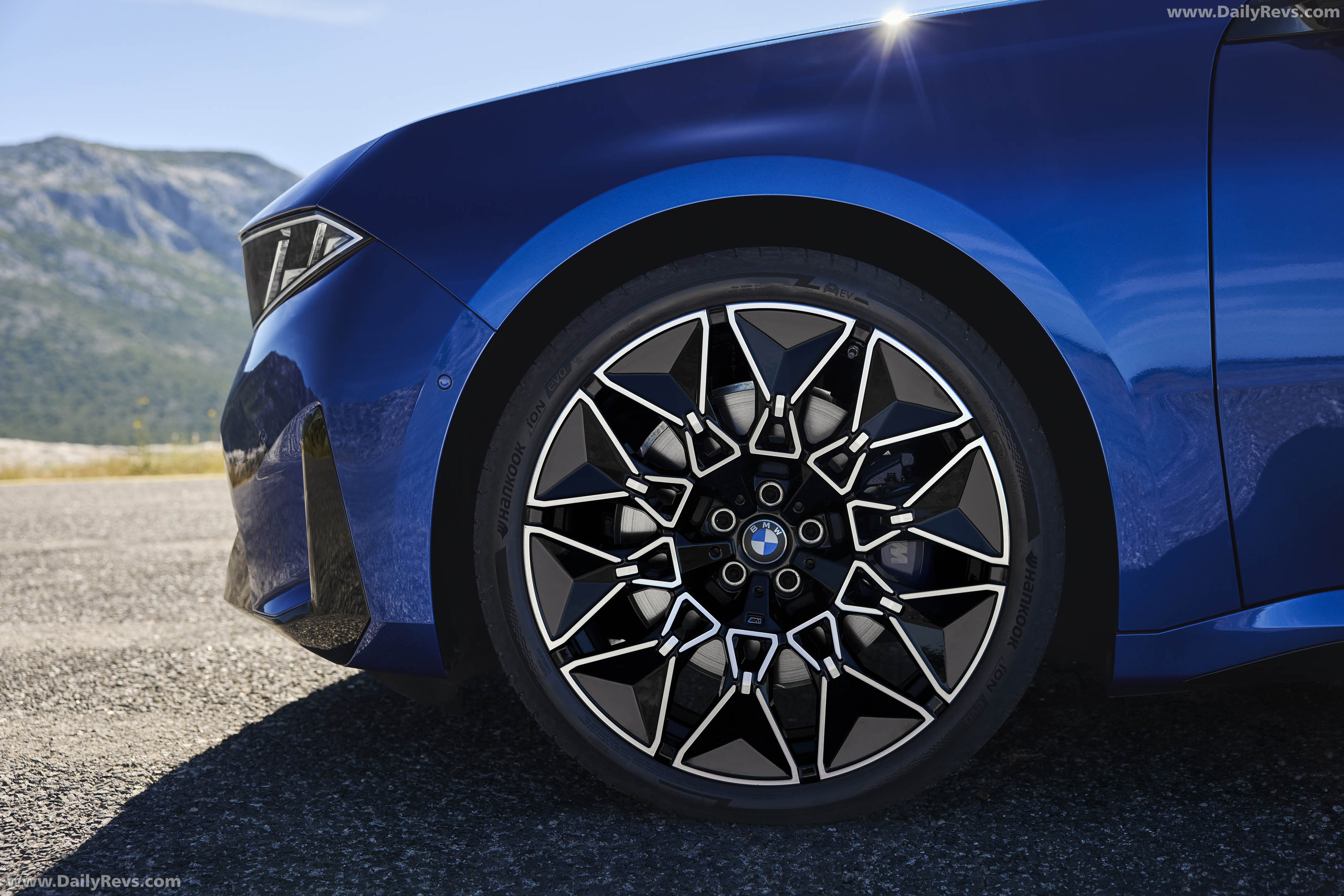 2027 BMW i3 50 xDrive NA0 M Le Castellet Blue Exterior