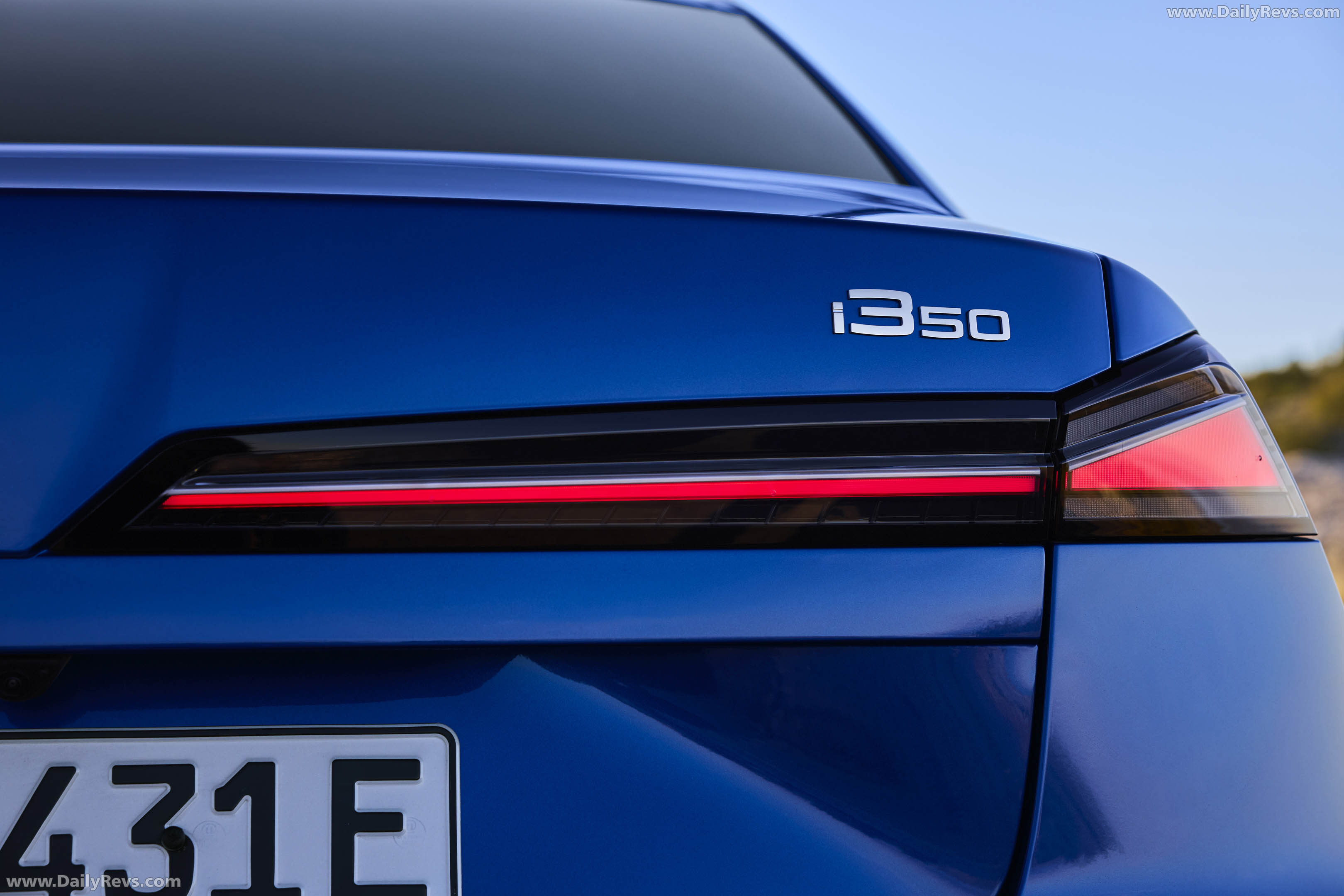 2027 BMW i3 50 xDrive NA0 M Le Castellet Blue Exterior
