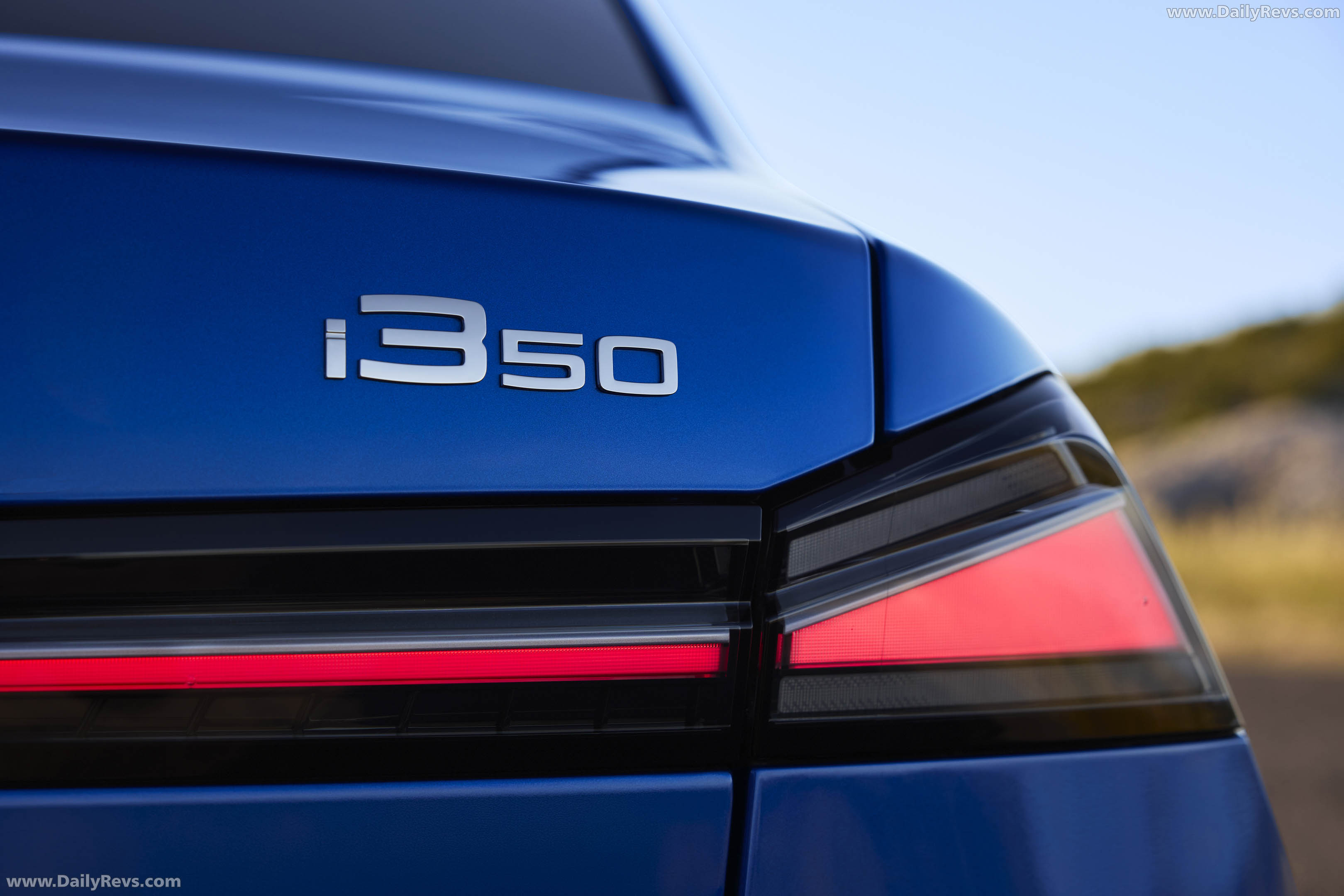 2027 BMW i3 50 xDrive NA0 M Le Castellet Blue Exterior
