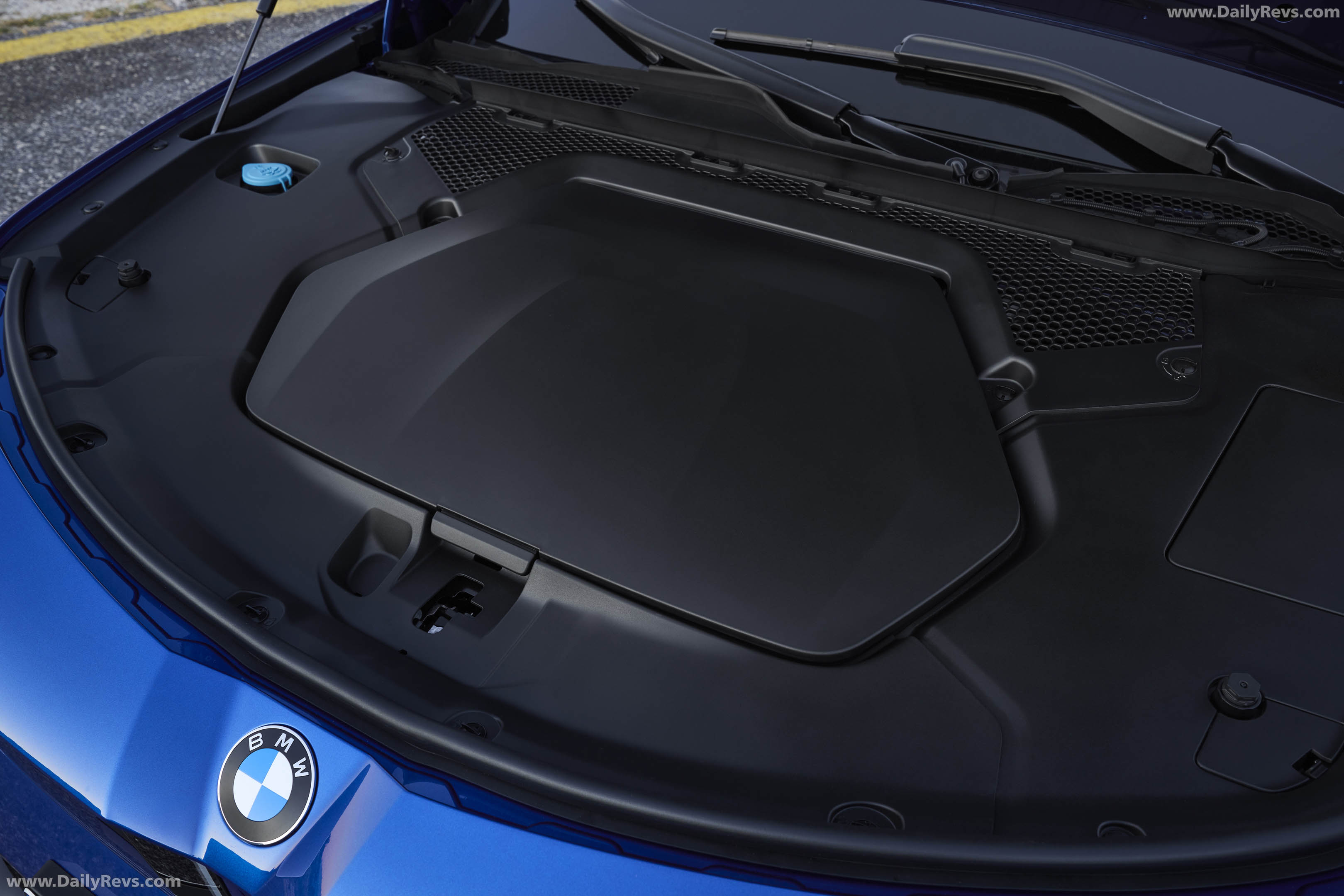 2027 BMW i3 50 xDrive NA0 M Le Castellet Blue Interior