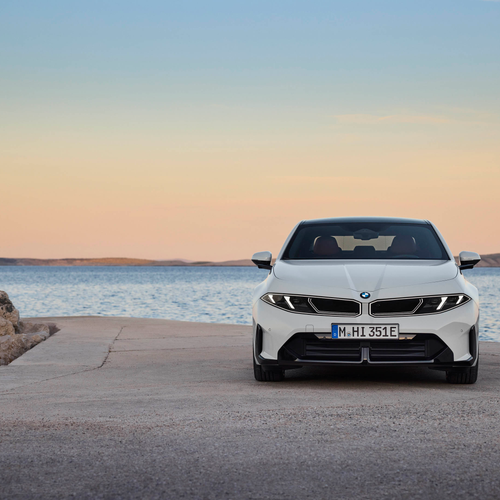 2027 BMW i3 50 xDrive NA0 Alpine White Front View
