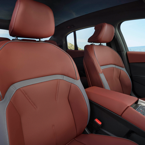 2027 BMW i3 50 xDrive NA0 Alpine White Interior