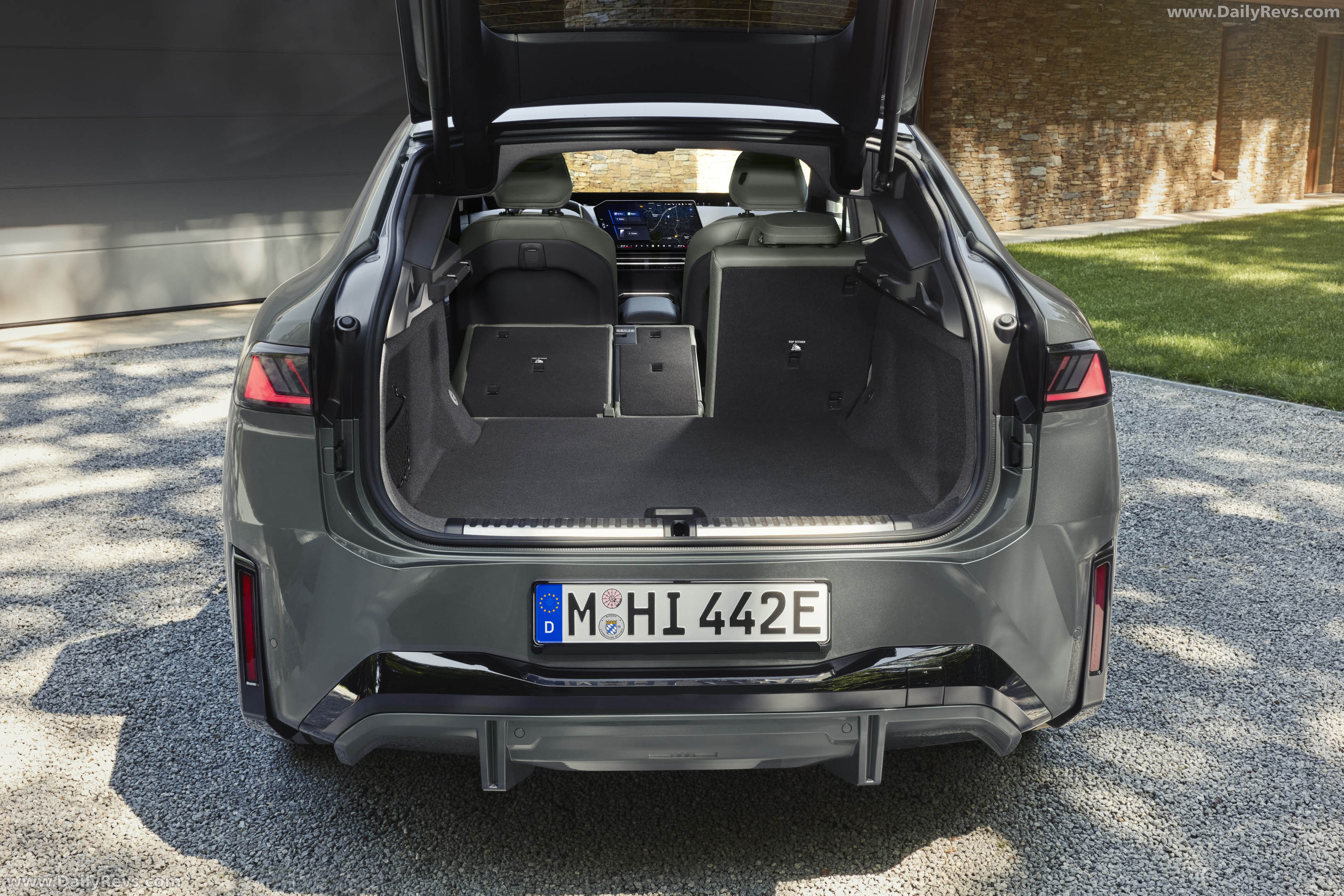 2027 BMW iX4 NA7 Interior