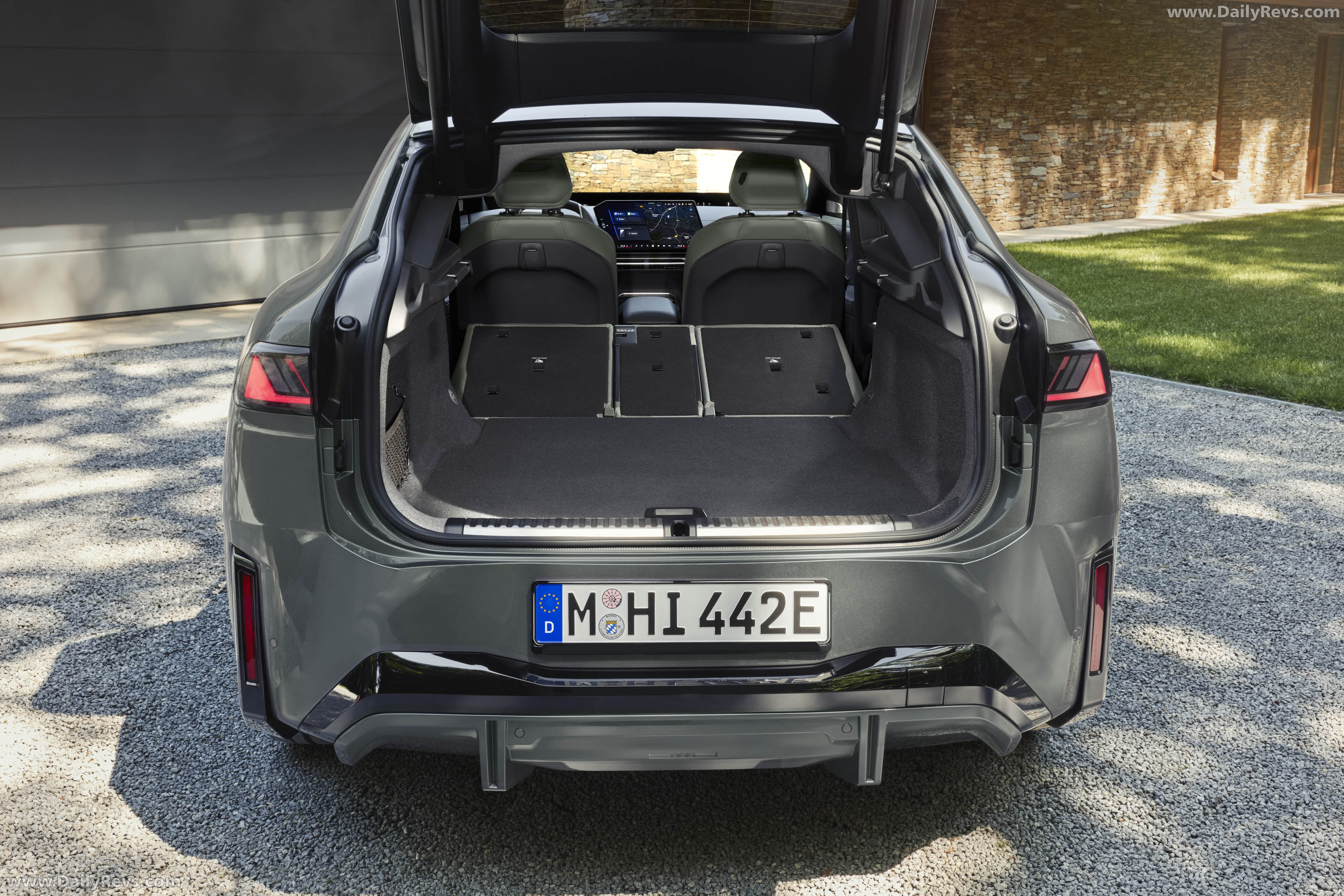 2027 BMW iX4 NA7 Interior