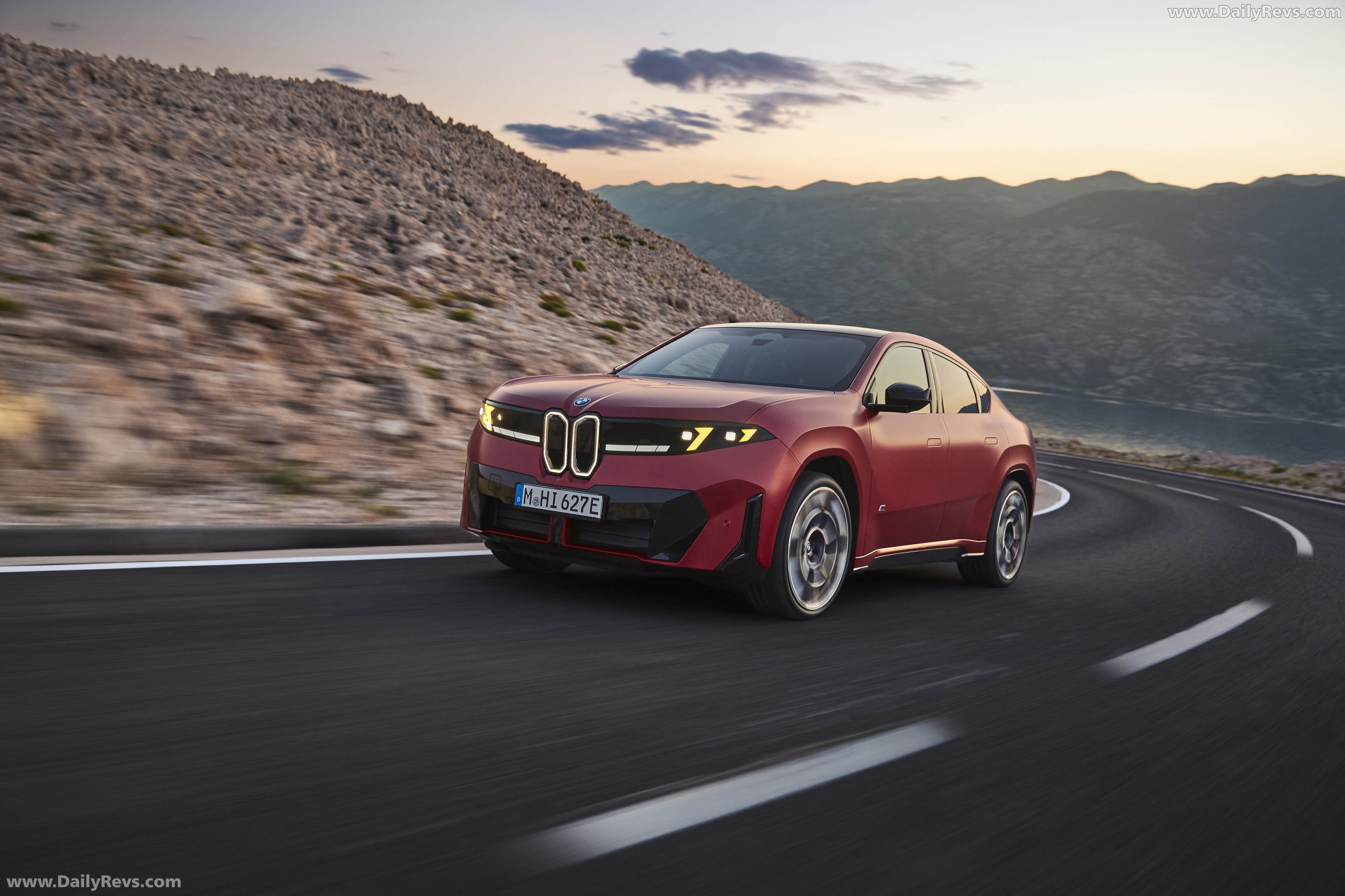 2027 BMW iX4 M60 xDrive NA7 Front View