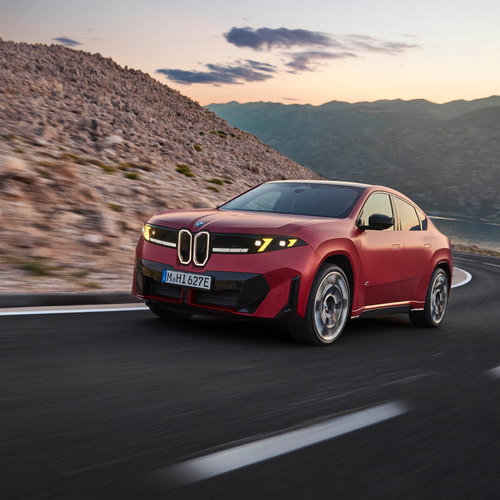 2027 BMW iX4 M60 xDrive NA7 Front View