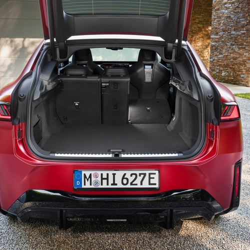 2027 BMW iX4 M60 xDrive NA7 Interior