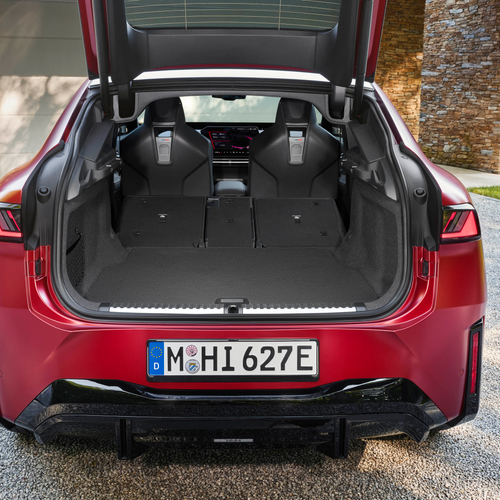 2027 BMW iX4 M60 xDrive NA7 Interior