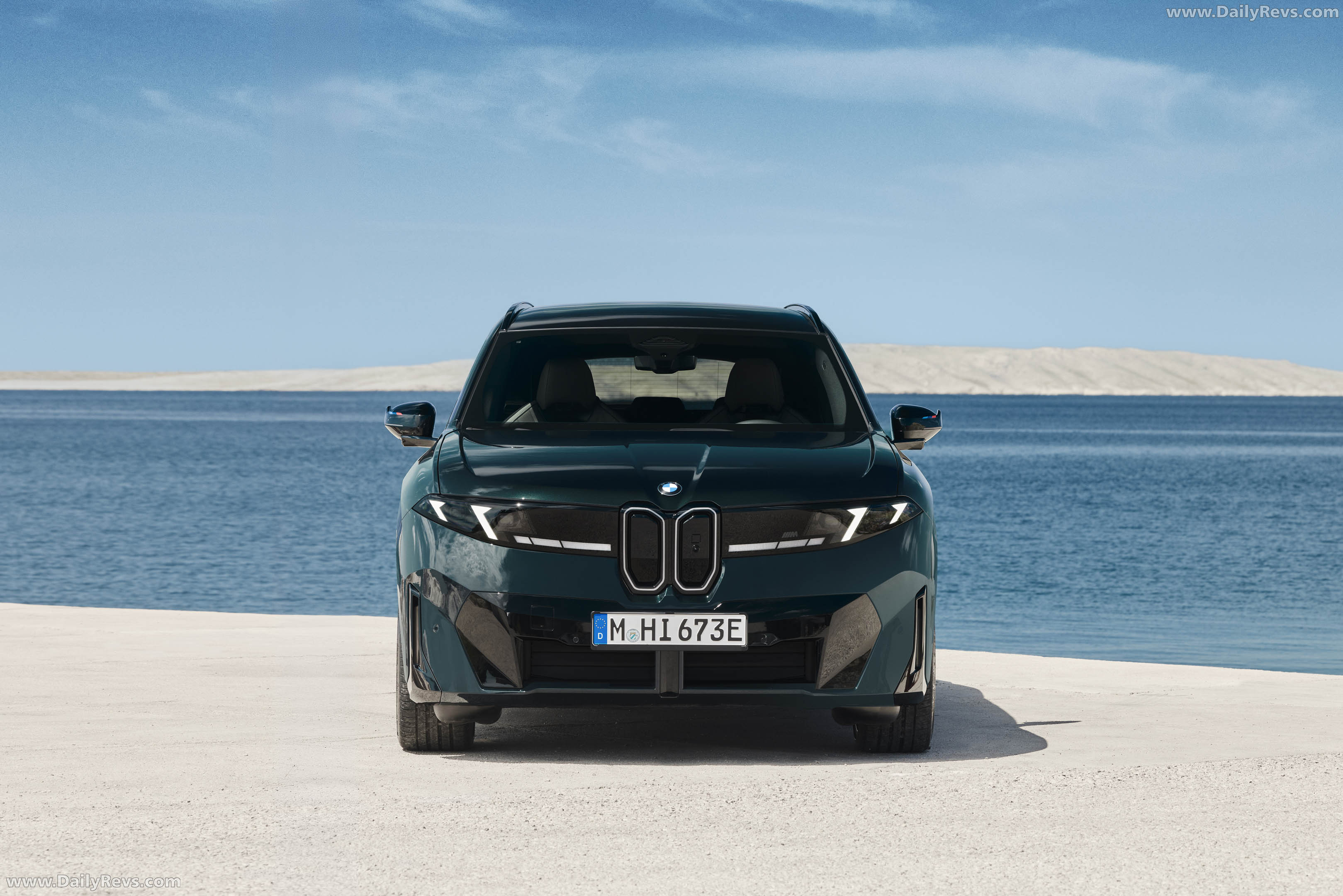 2027 BMW iX3 M60 xDrive NA5 Front View