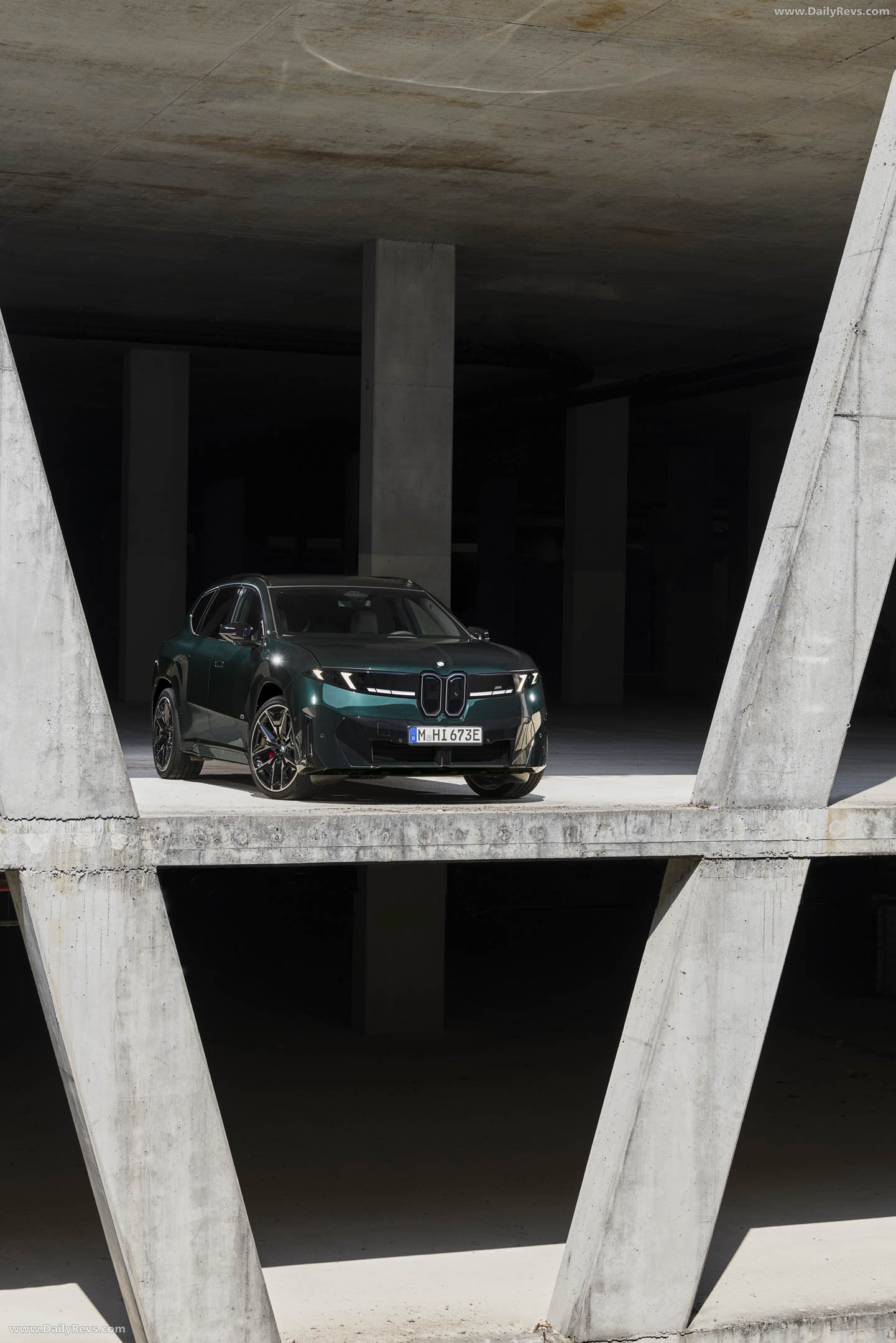 2027 BMW iX3 M60 xDrive NA5 Front View