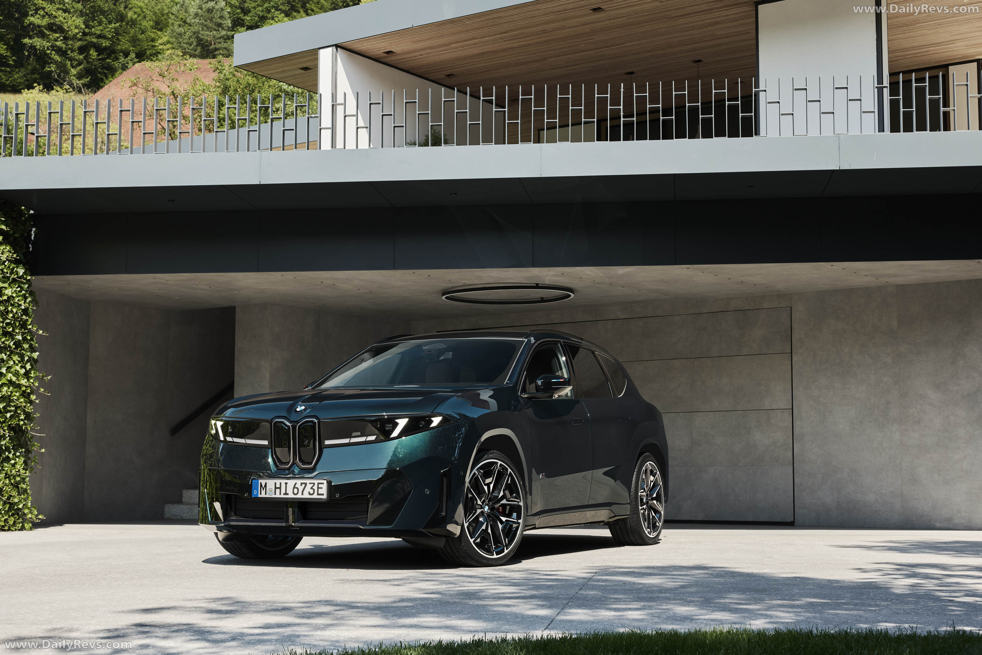 2027 BMW iX3 M60 xDrive NA5 Front View