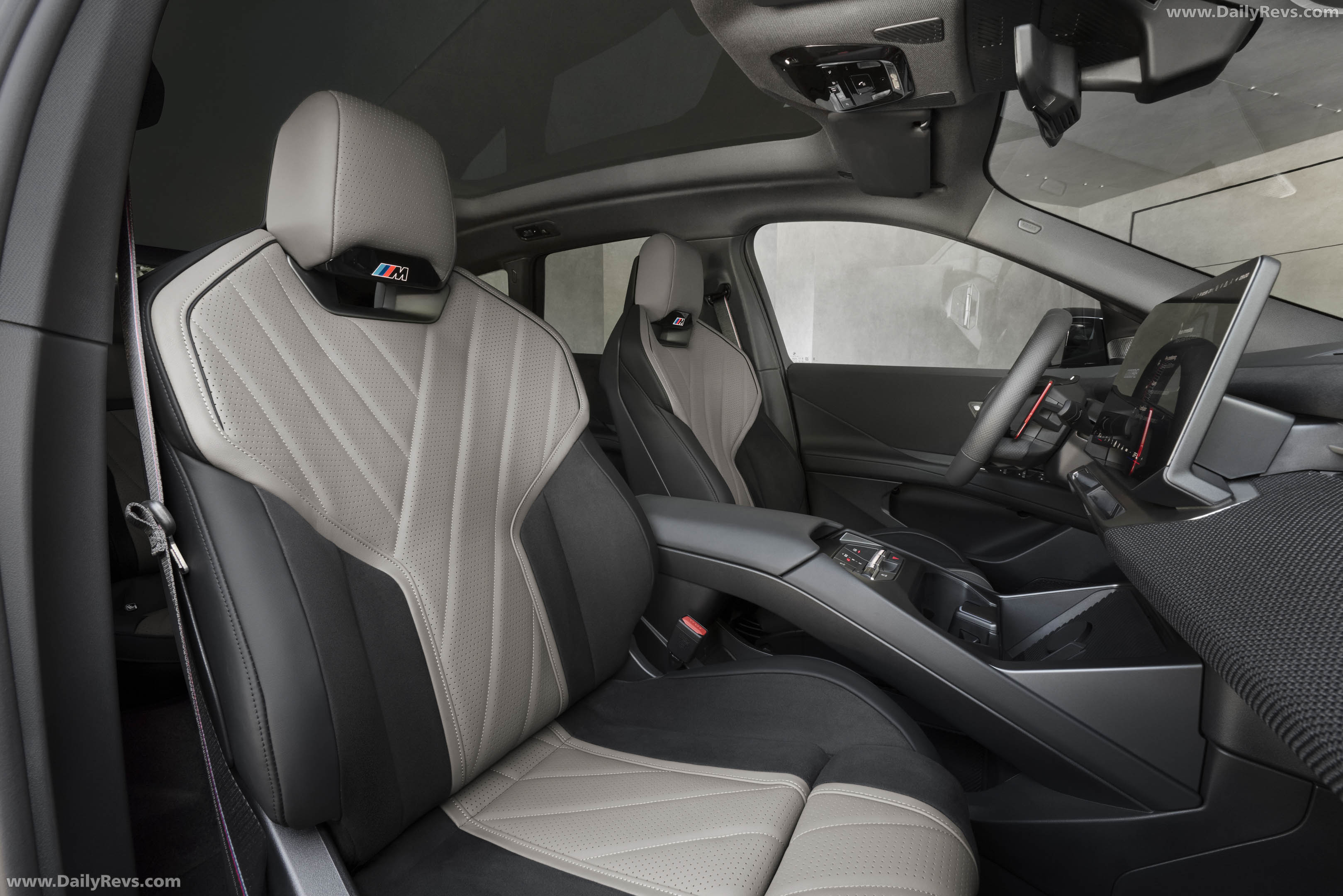 2027 BMW iX3 M60 xDrive NA5 Interior