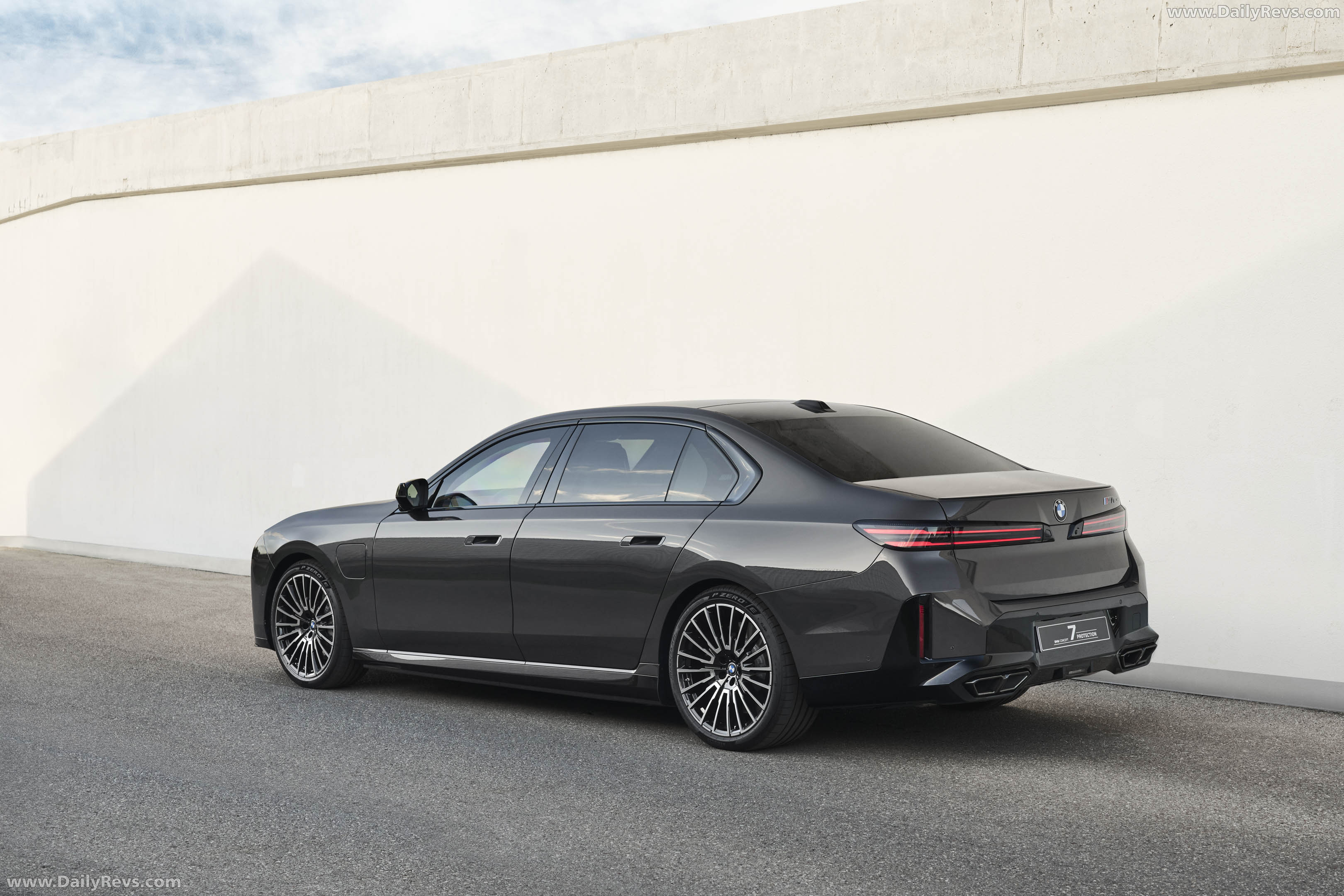 2026 BMW Concept 7 Protection Rear View