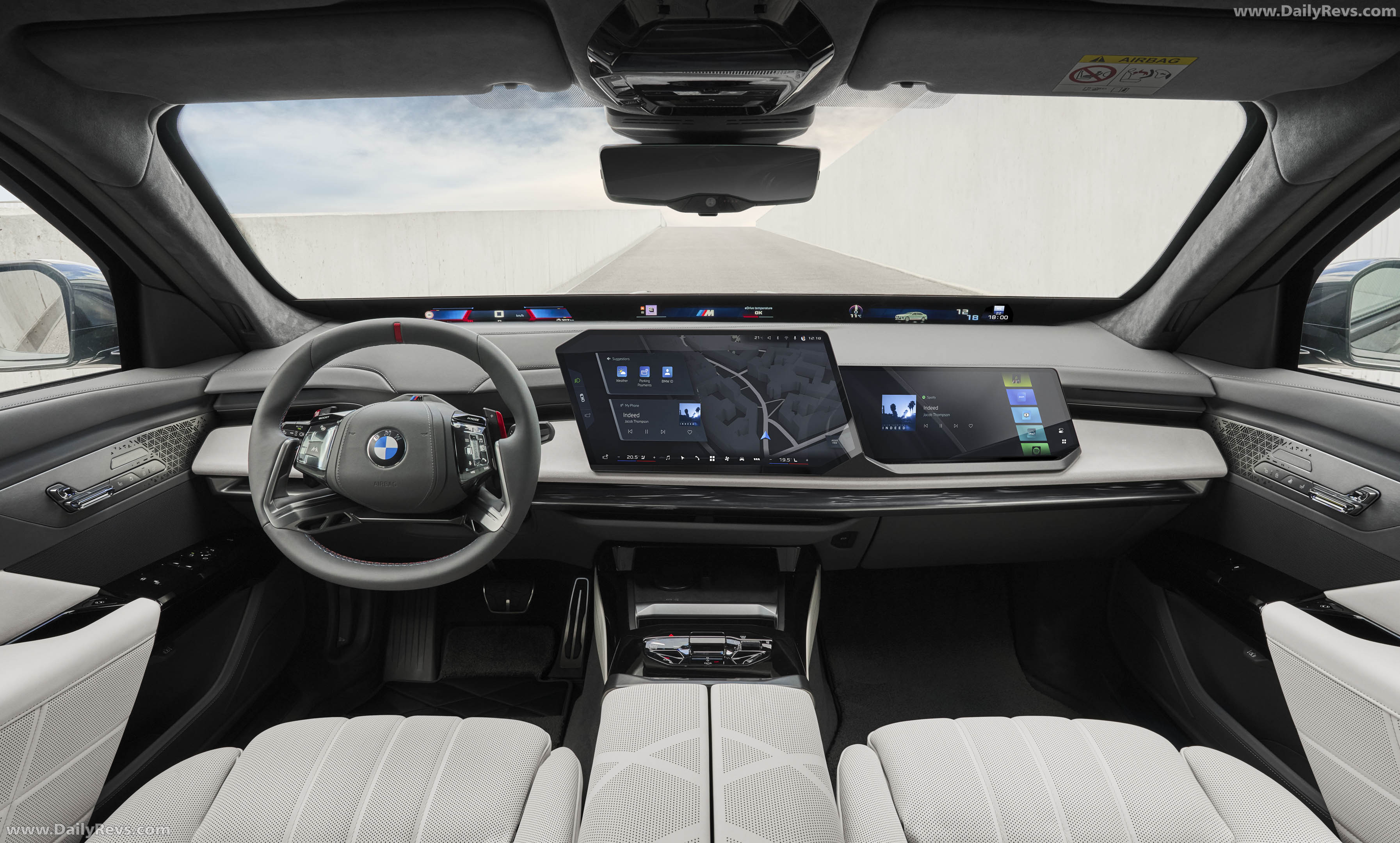 2026 BMW Concept 7 Protection Interior