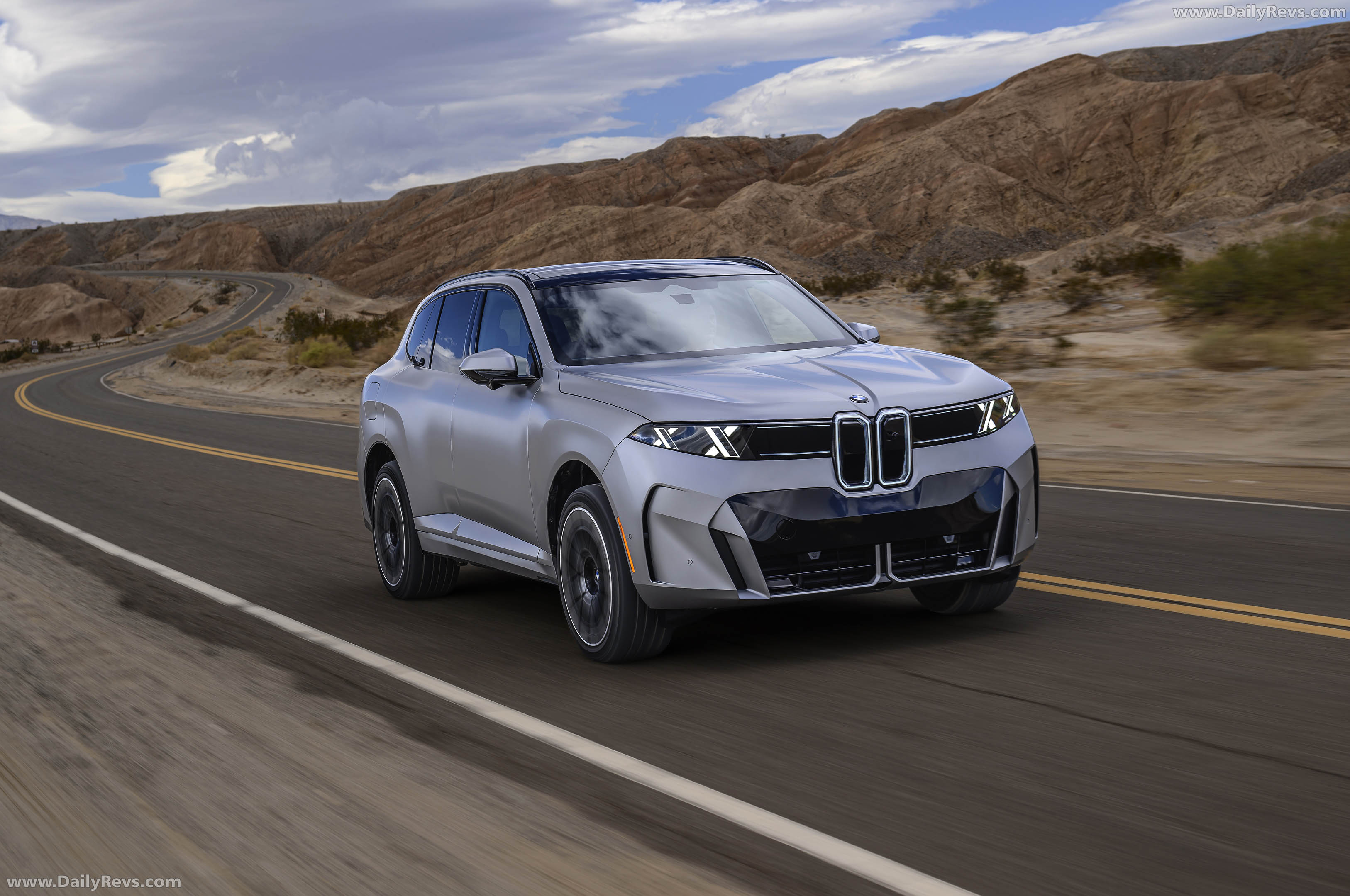 2027 BMW iX5 60 xDrive M Sport Package G65 Front View