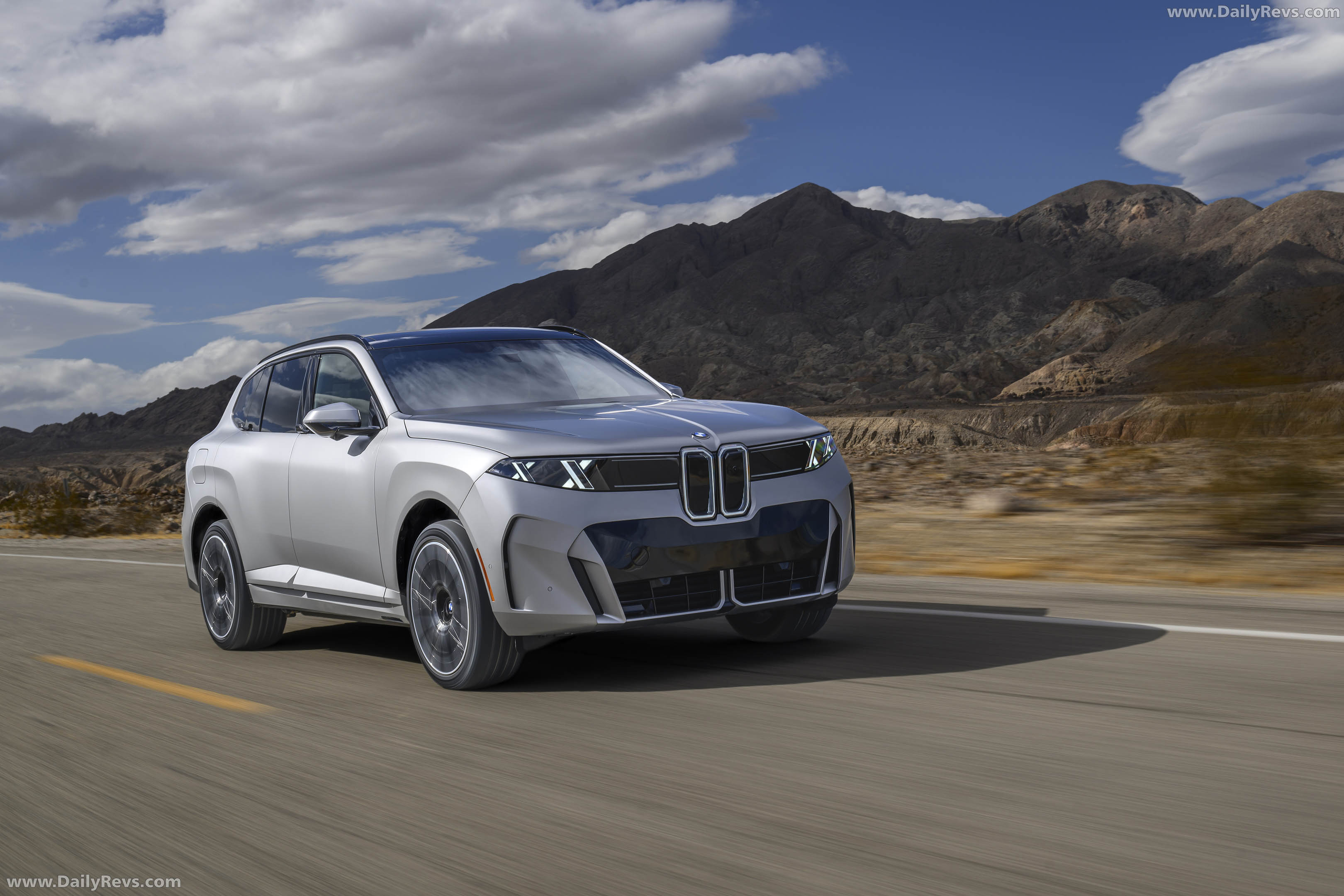 2027 BMW iX5 60 xDrive M Sport Package G65 Front View