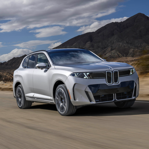 2027 BMW iX5 60 xDrive M Sport Package G65 Front View