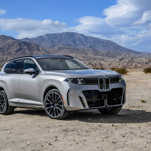 2027 BMW iX5 60 xDrive M Sport Package G65 Front View