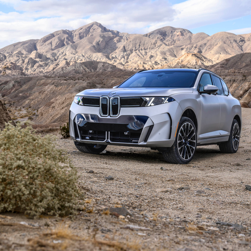 2027 BMW iX5 60 xDrive M Sport Package G65 Front View