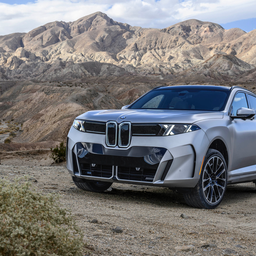 2027 BMW iX5 60 xDrive M Sport Package G65 Front View
