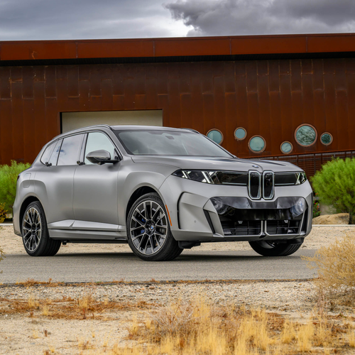 2027 BMW iX5 60 xDrive M Sport Package G65 Front View
