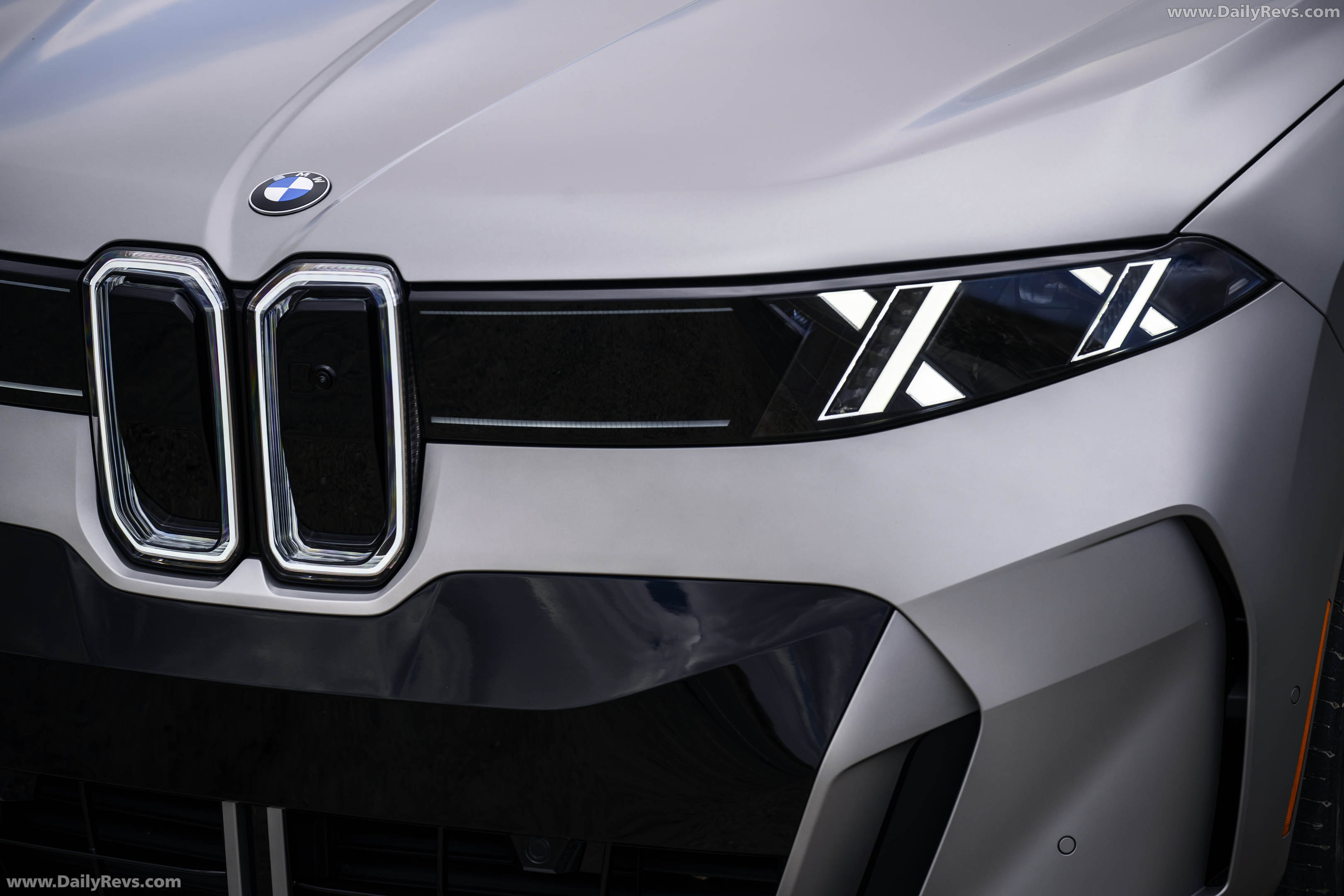 2027 BMW iX5 60 xDrive M Sport Package G65 Exterior