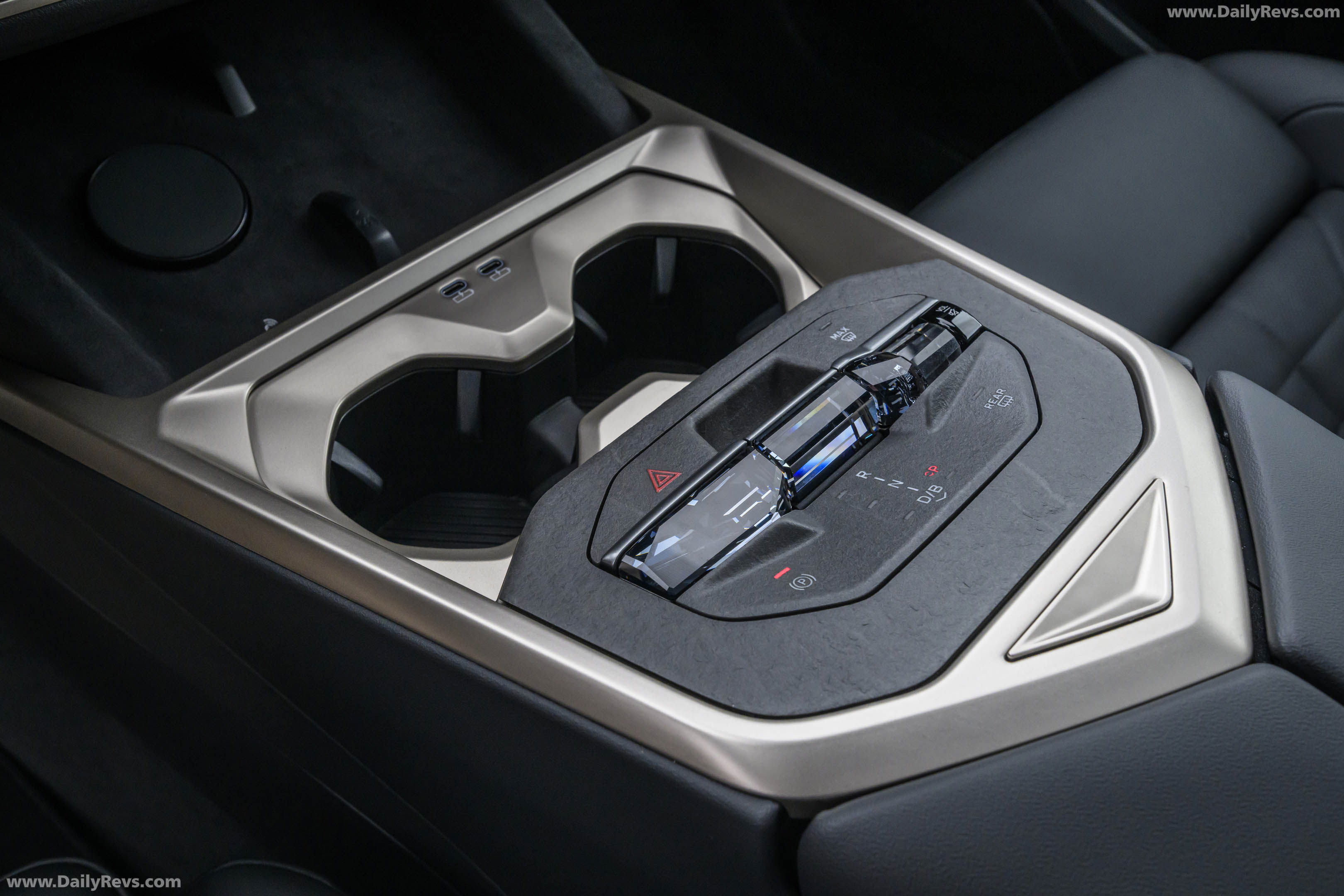 2027 BMW iX5 60 xDrive M Sport Package G65 Interior