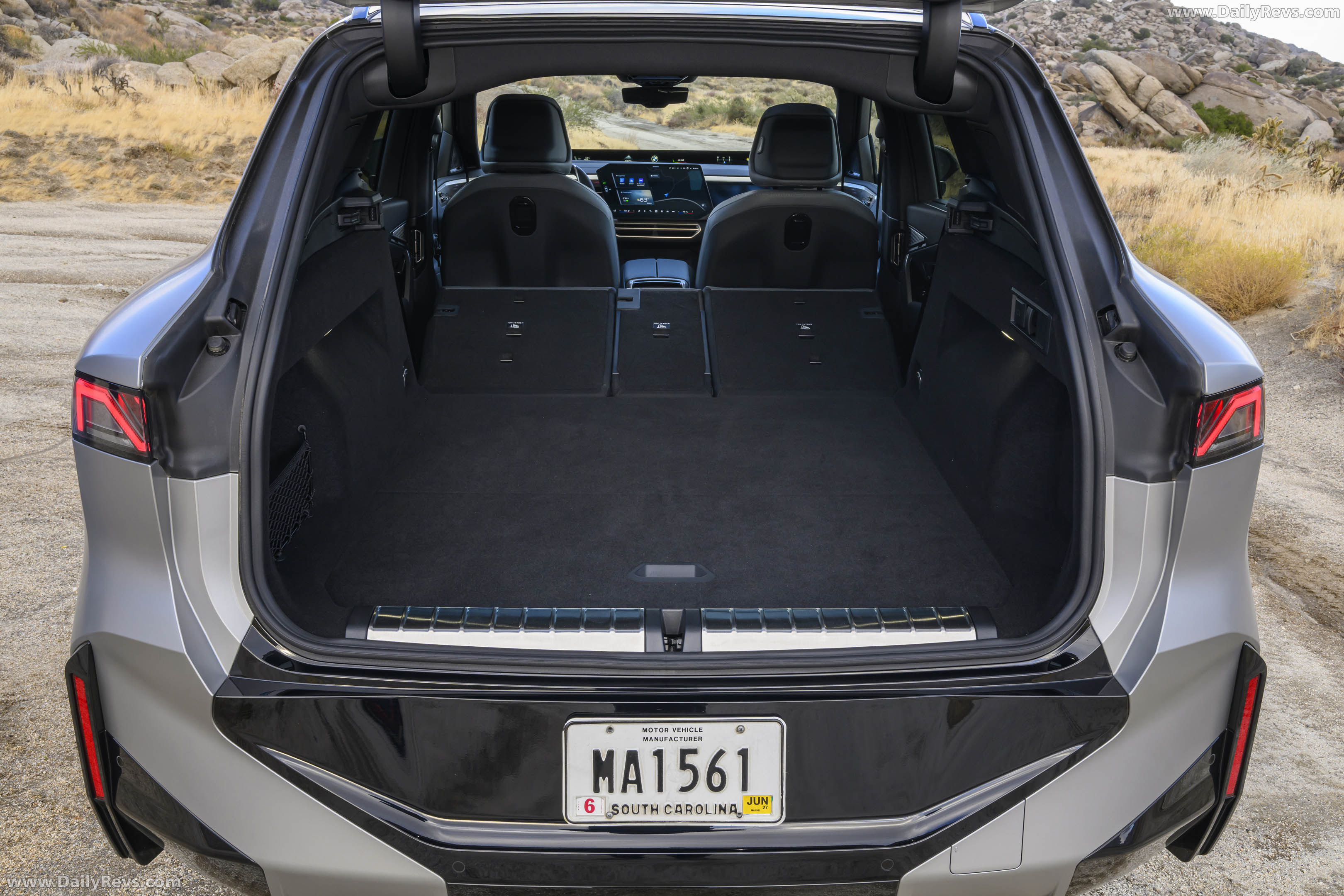 2027 BMW iX5 60 xDrive M Sport Package G65 Interior