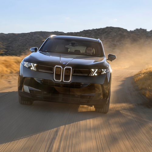 2027 BMW X5 40 xDrive G65 Vancouver Green Front View