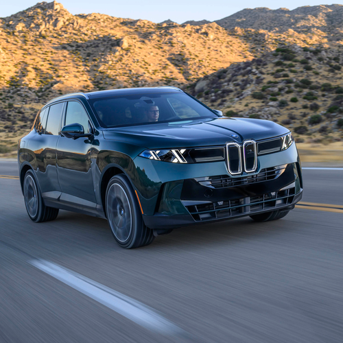2027 BMW X5 40 xDrive G65 Vancouver Green Front View