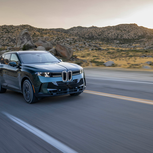 2027 BMW X5 40 xDrive G65 Vancouver Green Front View