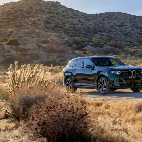 2027 BMW X5 40 xDrive G65 Vancouver Green Front View