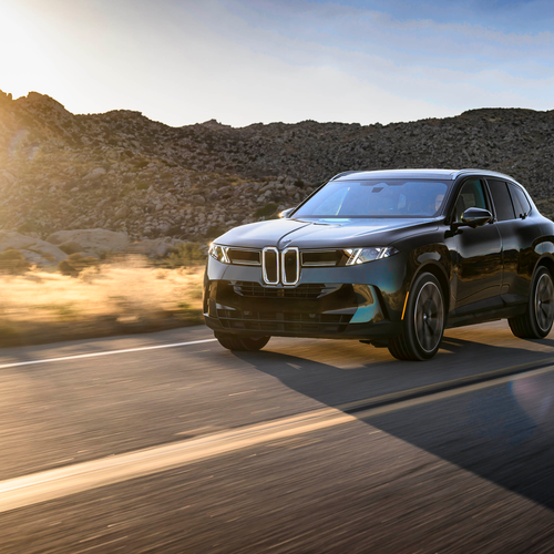 2027 BMW X5 40 xDrive G65 Vancouver Green Front View