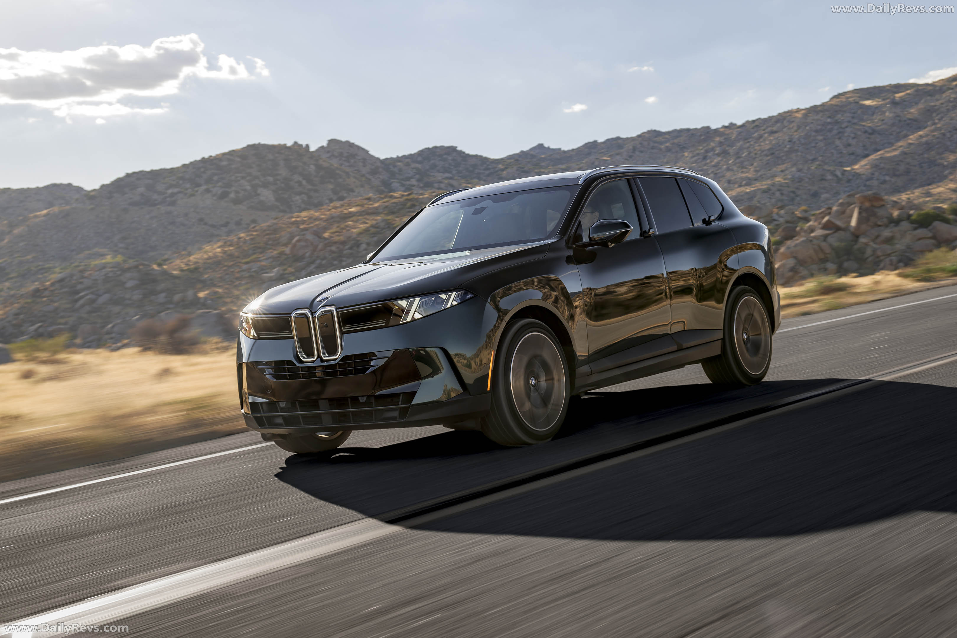 2027 BMW X5 40 xDrive G65 Vancouver Green Front View