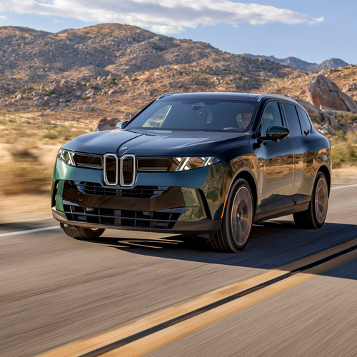 2027 BMW X5 40 xDrive G65 Vancouver Green Front View