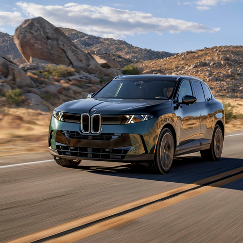 2027 BMW X5 40 xDrive G65 Vancouver Green Front View