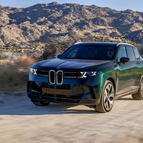 2027 BMW X5 40 xDrive G65 Vancouver Green Front View
