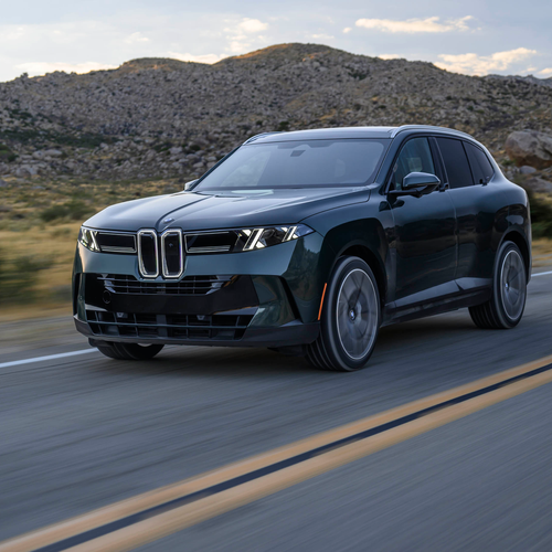 2027 BMW X5 40 xDrive G65 Vancouver Green Front View
