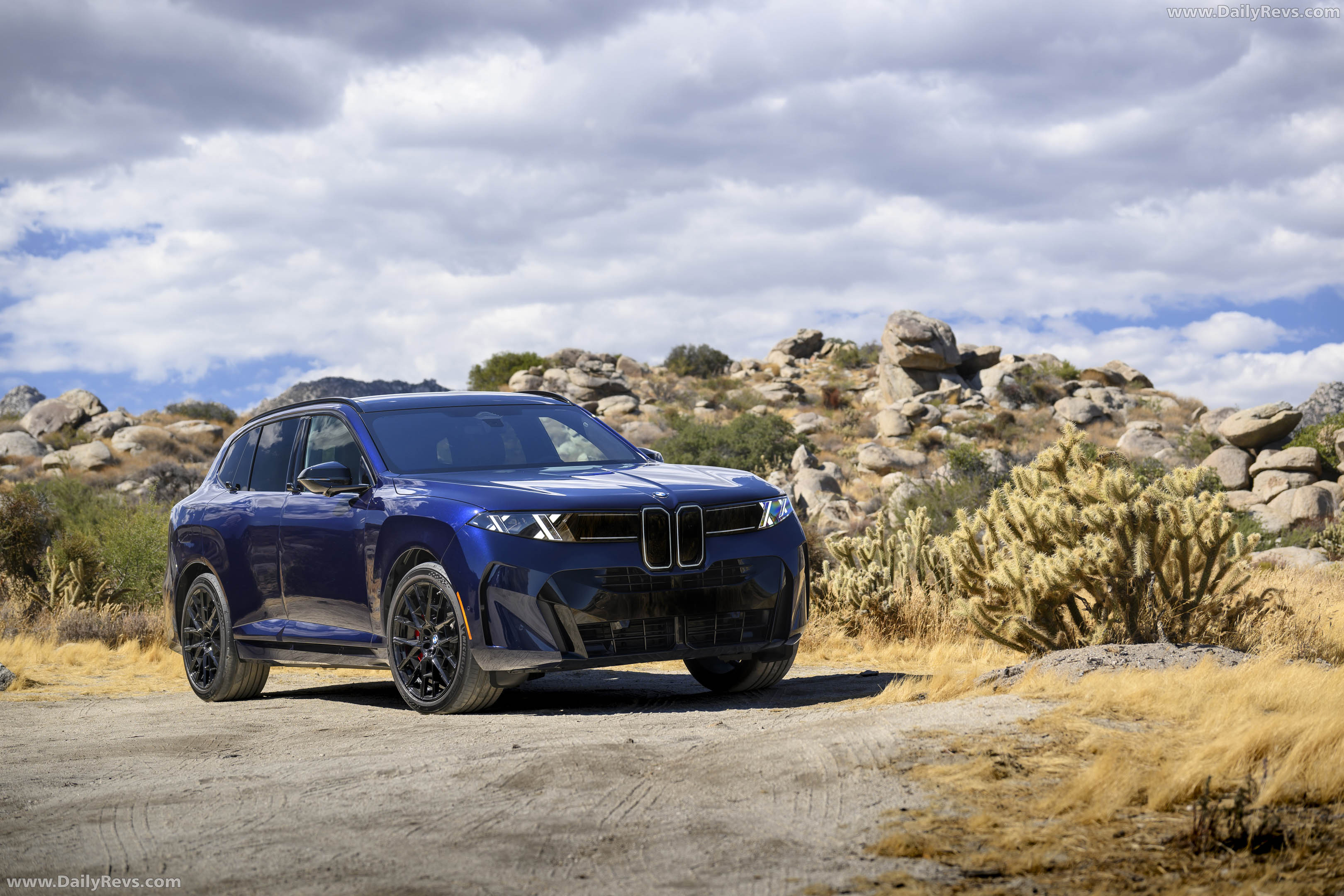 2027 BMW X5 40 xDrive M Sport Package Pro G65 Front View