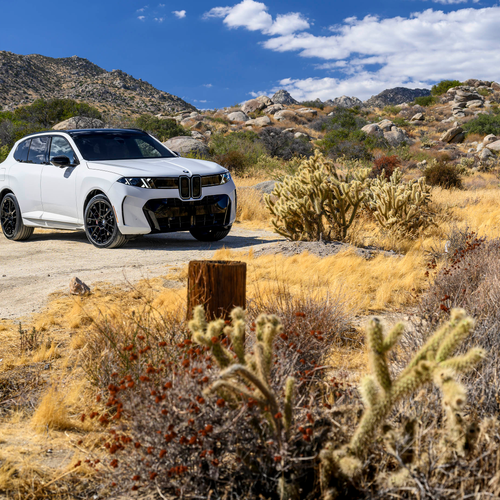 2027 BMW X5 40 xDrive G65 Alpine White Front View