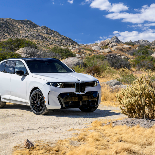 2027 BMW X5 40 xDrive G65 Alpine White Front View